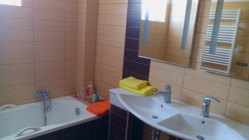 Holiday Home U Fiseru Kasperske Hory Rum bild
